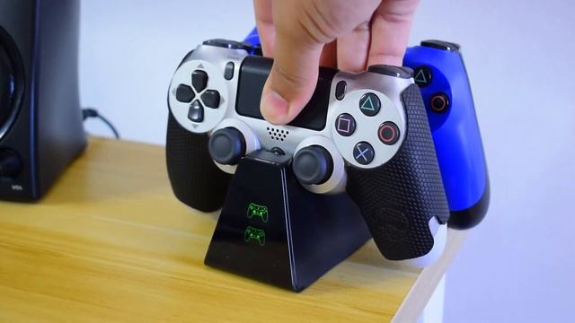 ViveFox Dual Charging Dock | PS4 and PS4 Pro | Is it good? смотреть онлайн