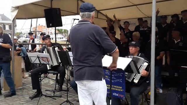 2016 Willemstad Wat gaan we doen met de dronken zeeman смотреть онлайн