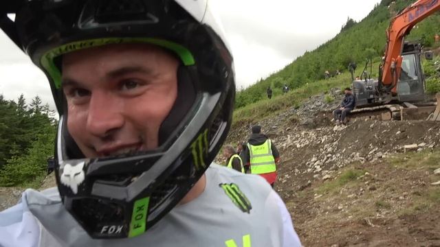 FIRST SENDS AT RED BULL HARDLINE!!!!