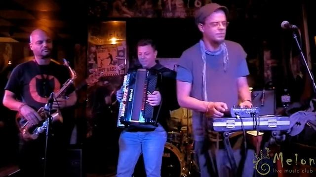 KOTTARASHKY & THE RAIN DOGS - PANCHO SAYS смотреть онлайн