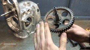5. Выпрессовка распредвала двигателя мотоцикла Урал
