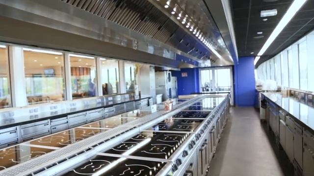 Crêpe chef Professional Qualification Certificate Le Cordon Bleu Paris смотреть онлайн