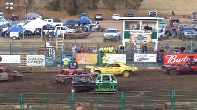 moon bash round one and two: 1950's lincoln vs. edsil смотреть онлайн