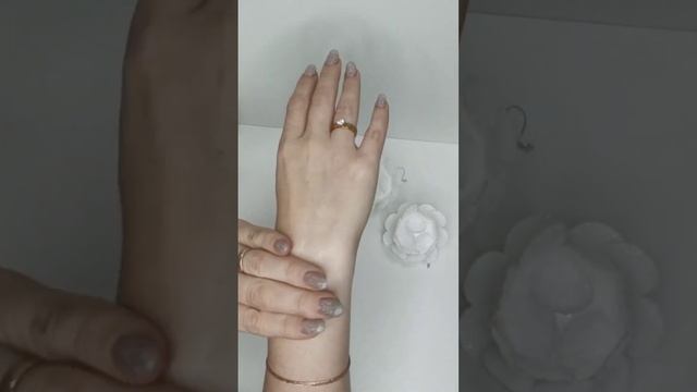 Atomy Hand Cream - крем для рук, который обеспечивает обильное увлажнение и питание. смотреть онлайн