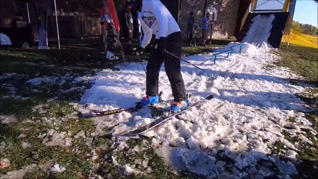 10/17 North Face Neon Wave Rail Jam смотреть онлайн