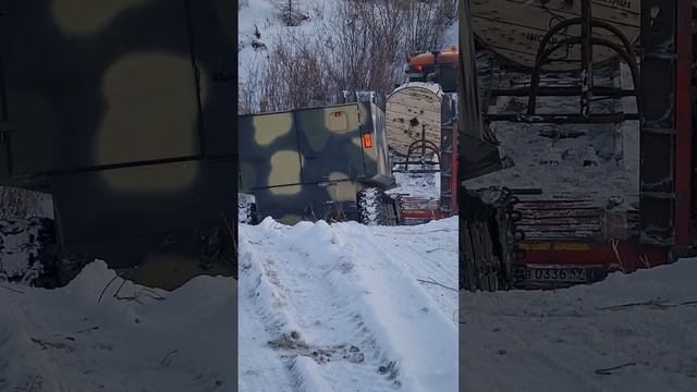 ТРАЛ ЗАСТРЯЛ ВЫТАСКИВАЕМ смотреть онлайн