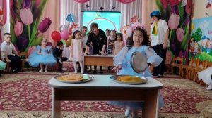 Игра "Мамины помощники  - Печём блины для бабушек и мам"