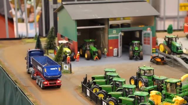 SIKU 6725 RC Scania Zugmaschine mit Kippsattel 1:32 смотреть онлайн