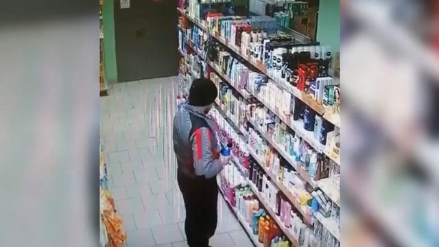 Грабеж в магазине "Пятерочка" в Балакове смотреть онлайн