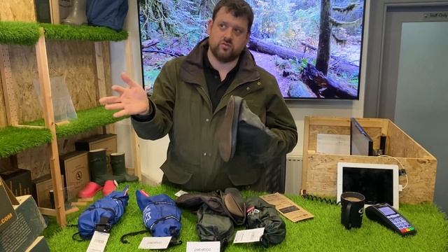 Folding Wellies Focus Group смотреть онлайн