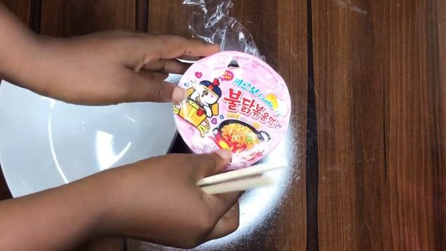KFOOD : MAKE SAMYANG HOT CHICKEN CARBONARA PINK RAMEN CUP NOODLES WITH ME #samyang #ramen #cookbang