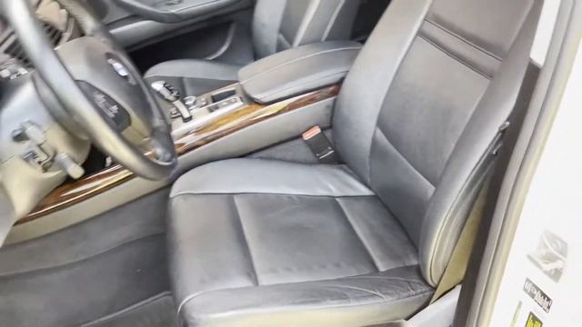 2012 BMW X5 35i смотреть онлайн