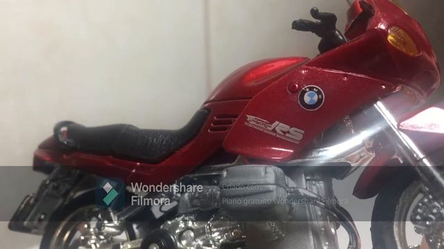 MINIATURA MOTO BMW R 1100 RS (MINIATURA EM ESCALA 1:18 - MAISTO) смотреть онлайн