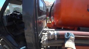 Качаю глубокую канализацию //  Будни ассенизатора