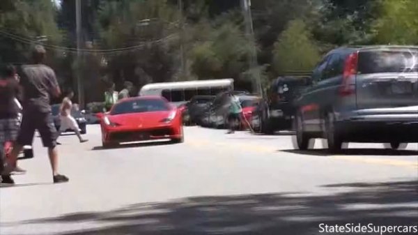 Автомобили, выезжающие из Cars & Coffee Boston С ГРОМКИМИ УСКОРЕНИЯМИ!