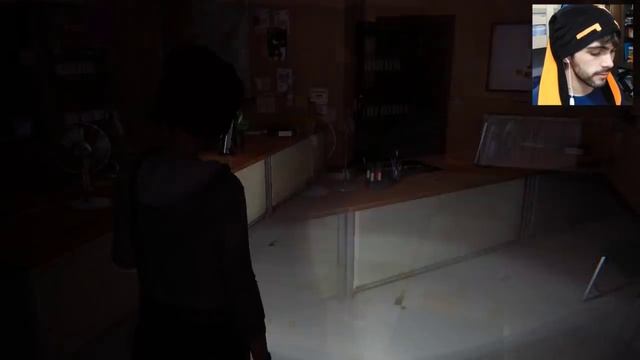 INVADINDO A ESCOLA - Life Is Strange #7