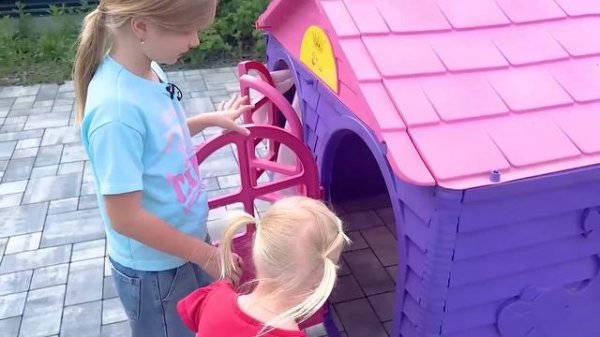 НИКА ПЕРВЫЙ РАЗ У ПАРИКМАХЕРА. У СОФИИ НОВЫЕ ВОЛОСЫ. СОФУНЬЯ ШАЛУНЬЯ