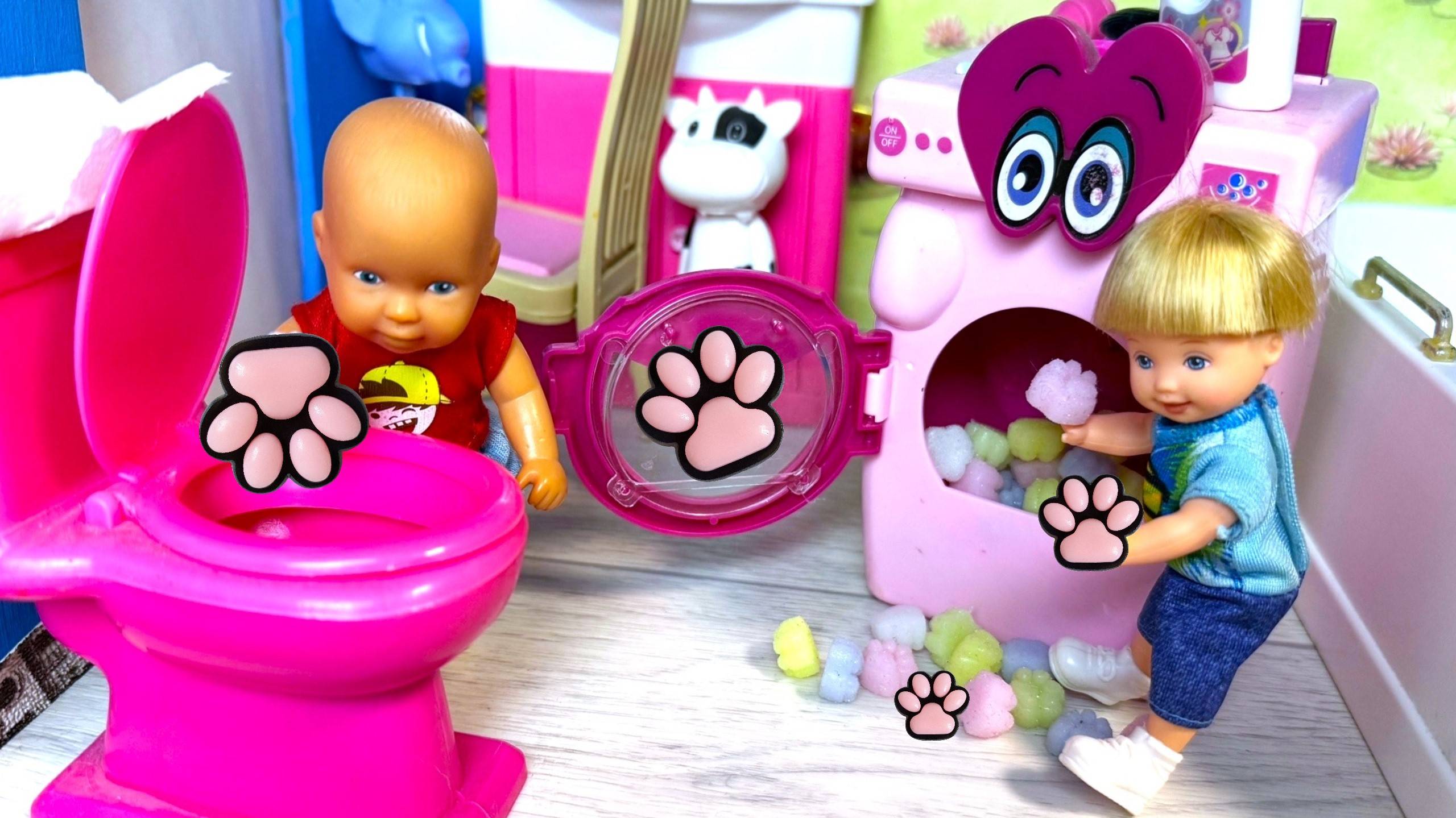 ОПЫТЫ С ТАБА ЛАПКАМИ🐾 ДЕЛАЛИ ЧУТЬ БЕДУ НЕ НАДЕЛАЛИ😱 Катя Макс веселая семейка! КУКЛЫ БАРБИ смотреть онлайн