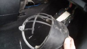 Снимаем и разбираем вентилятор печки Ford Fusion