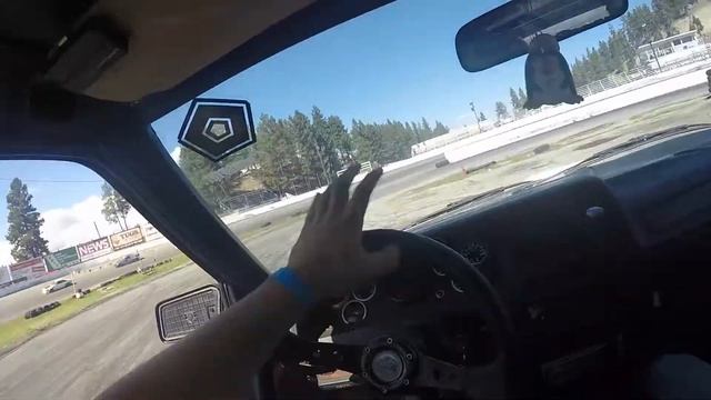Tyson Scott's 1983 toyota corolla смотреть онлайн
