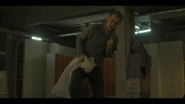 Fight & bludgeoned to death scene of Ole смотреть онлайн