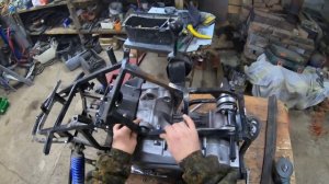 Собираем 2 КАПИТАНА ХР-250  из болтов и гаек для Павла , и Алексея с Питера.4 серия установка движка
