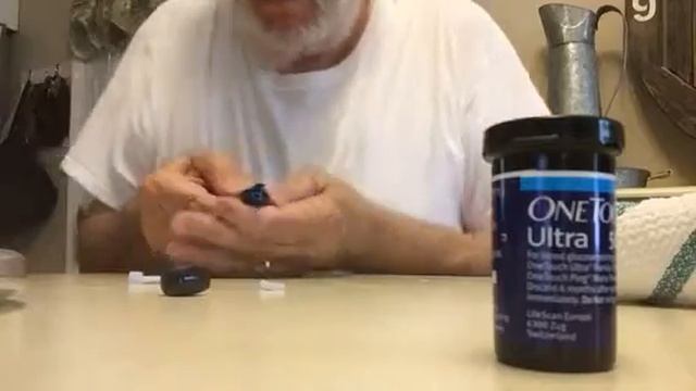 Jim Melfi - Testing blood sugar OneTouch Ultra 2 смотреть онлайн