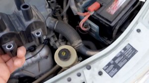 Рено логан. Троит на горячую при разгоне.