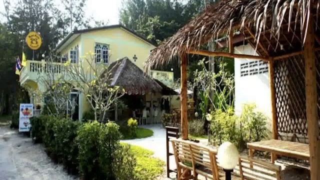 Таиланд, Пхангнга, Ко-Хо-Кхао - Roo Poo Guest House смотреть онлайн