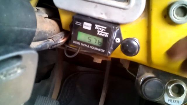 Tiny Tach running in an HJ47 2H смотреть онлайн