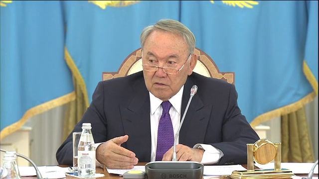 Назарбаев: "Не можешь платить - не бери кредит" смотреть онлайн