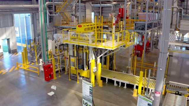 Запуск первой производственной линии на заводе "Танаис" смотреть онлайн