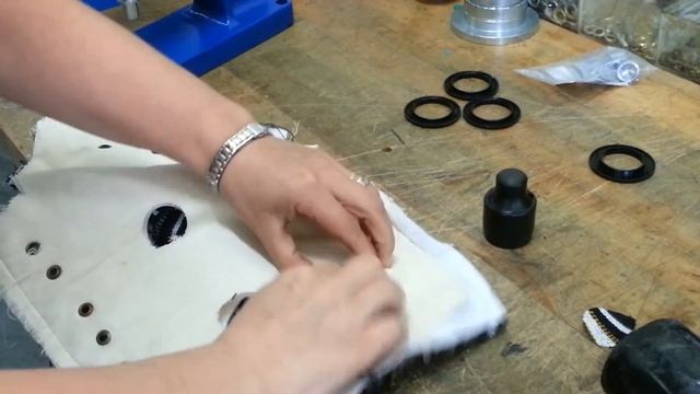 Installing Plastic Grommets Into Sample Material MICRON смотреть онлайн