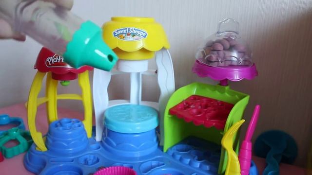 Обзор на набор Плей До Фабрика Пирожных Play-Doh смотреть онлайн