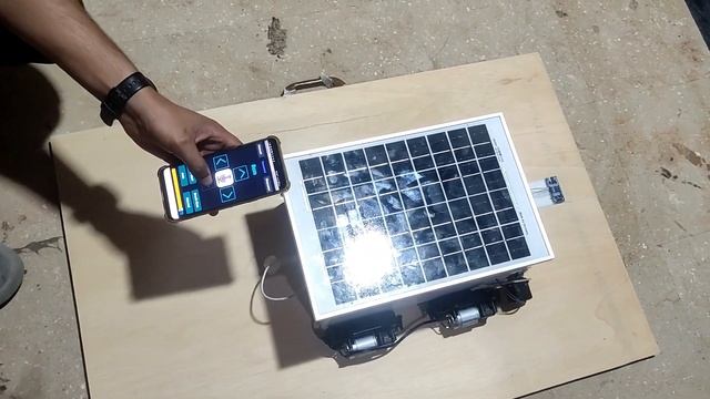 Arduino based auto and manual Solar Panel Cleaning Robot with Depth Sensor смотреть онлайн