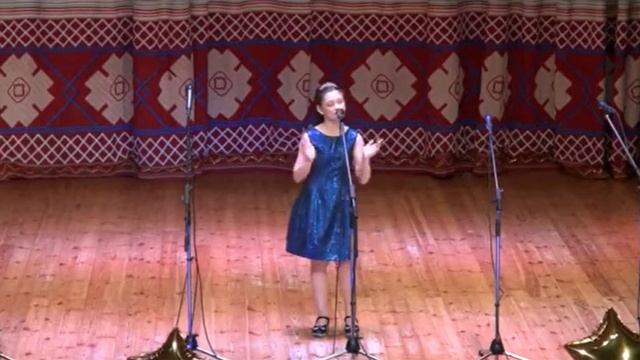 Песня. В ночь на Рождество смотреть онлайн