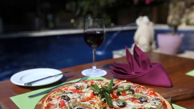 MERCURE RESORT SANUR  DINING OPTIONS