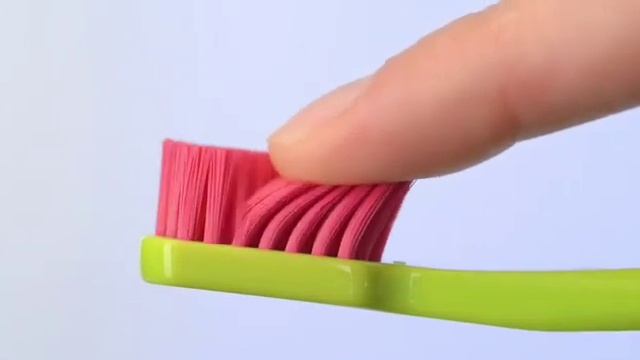 Ультрамягкие зубные щетки Duo Colorful Curls смотреть онлайн