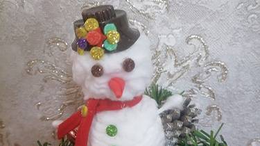 снеговик из ватных дисков