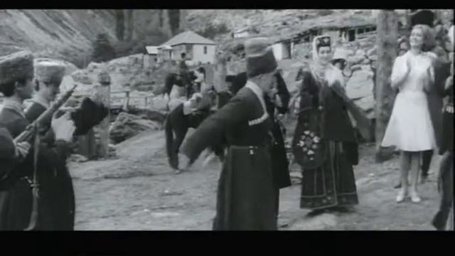 Всадник с молнией в руке смотреть онлайн