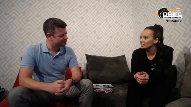 Míša Sacherová živě: rozhovor nejen o driftu смотреть онлайн