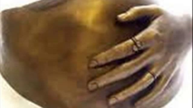 Chaka Khan's Roll Me Through the Rushes by Ms. BJ смотреть онлайн