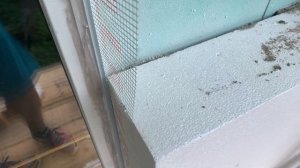 Утепление фасада газобетонного дома по  СФТК пенопластом. Пропенивание швов. Мокрый фасад 2 серия