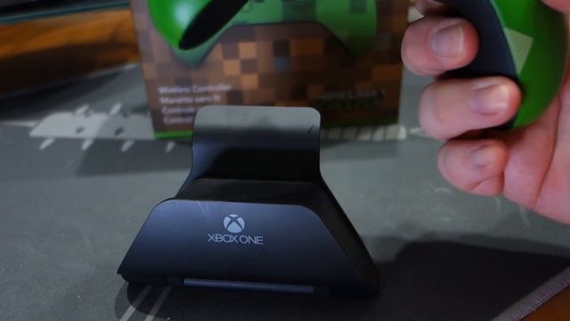 Minecraft Creeper Xbox One Controller Unboxing смотреть онлайн