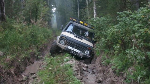 нива на 31х колесах CST888 смотреть онлайн