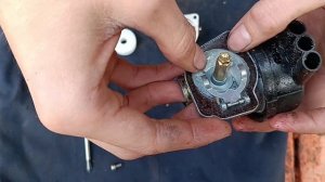 Что делать если мотор F-50 не заводится.