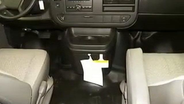 2009 GMC SAVANA CARGO VAN смотреть онлайн