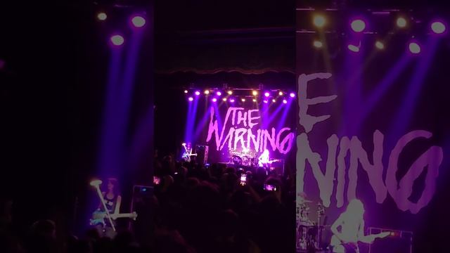 The Warning - Qué Más Quieres - live in London at the O2 Forum Kentish Town 2024-04-27 смотреть онлайн