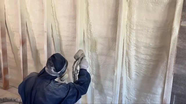 Утепление мансарды методом напыления пенополиуретана | Посёлок Победа | Пензенская область смотреть онлайн