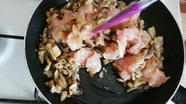 pildīta paprika ar vistas fileju un sēnēm смотреть онлайн
